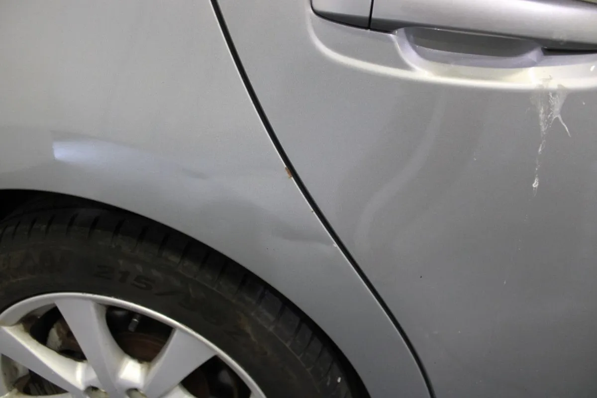 Toyota Avensis 2.0 D-4d DPF 125 BHP Aura - Image 4