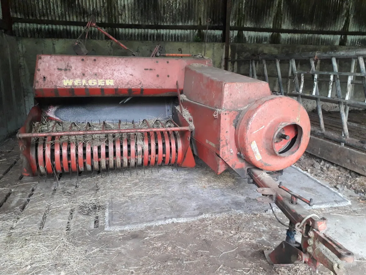 Welger Ap 52 Small Square Baler - Image 1