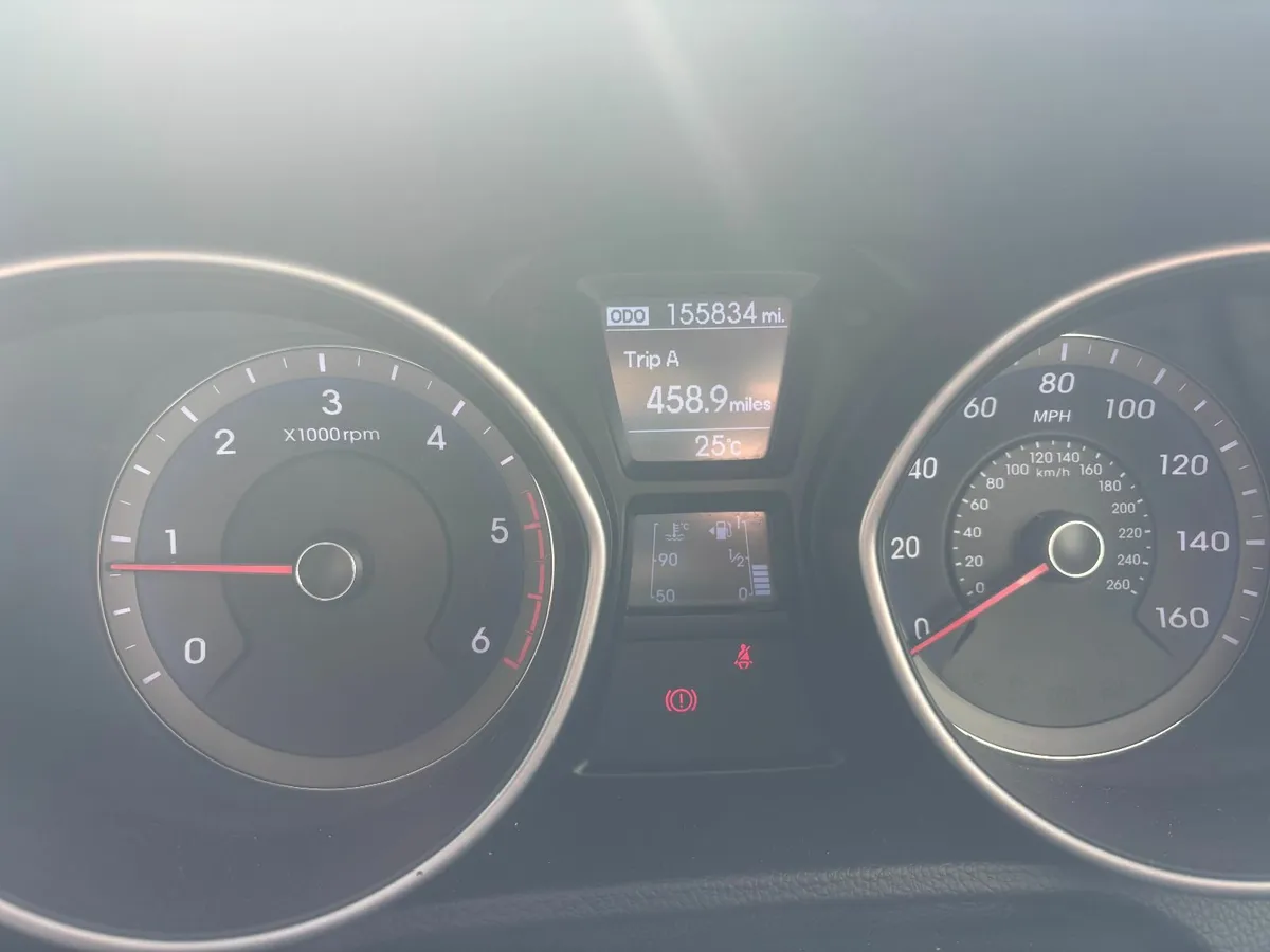 Hyundai i30 2015 - Image 2