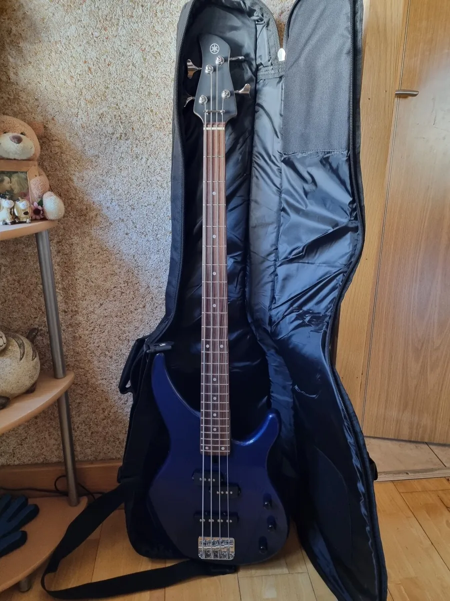 Yamaha Bass guitar - Image 3