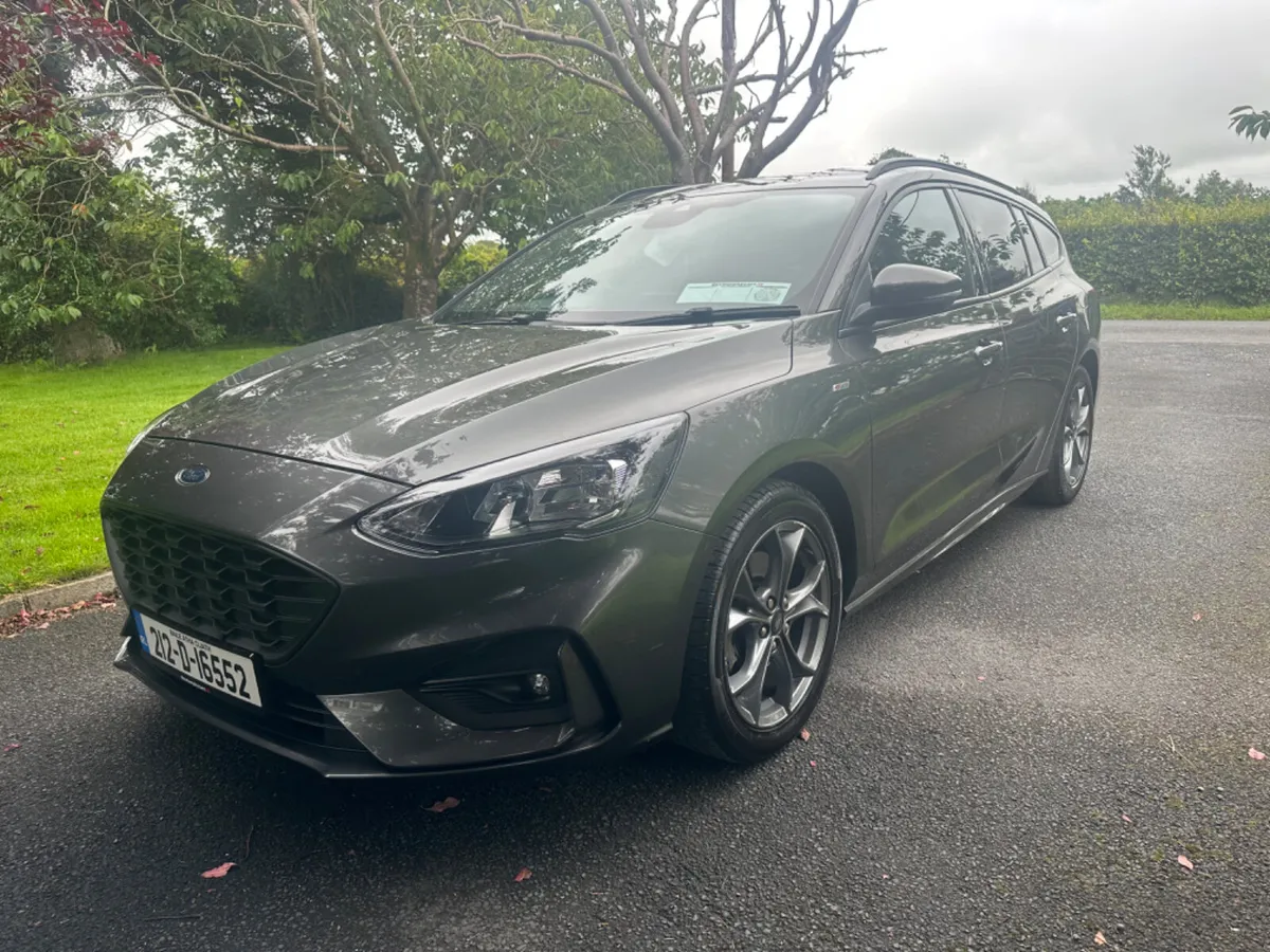 Ford Focus 2021 ST-Line Diese - Image 4