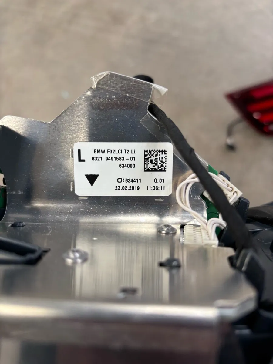 4 series inner taillight - Image 2
