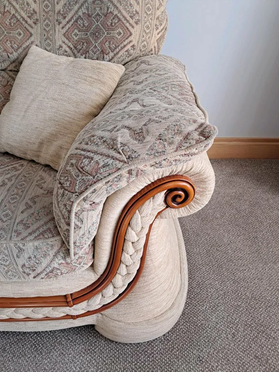 Suite of furniture with pouffe - Image 4