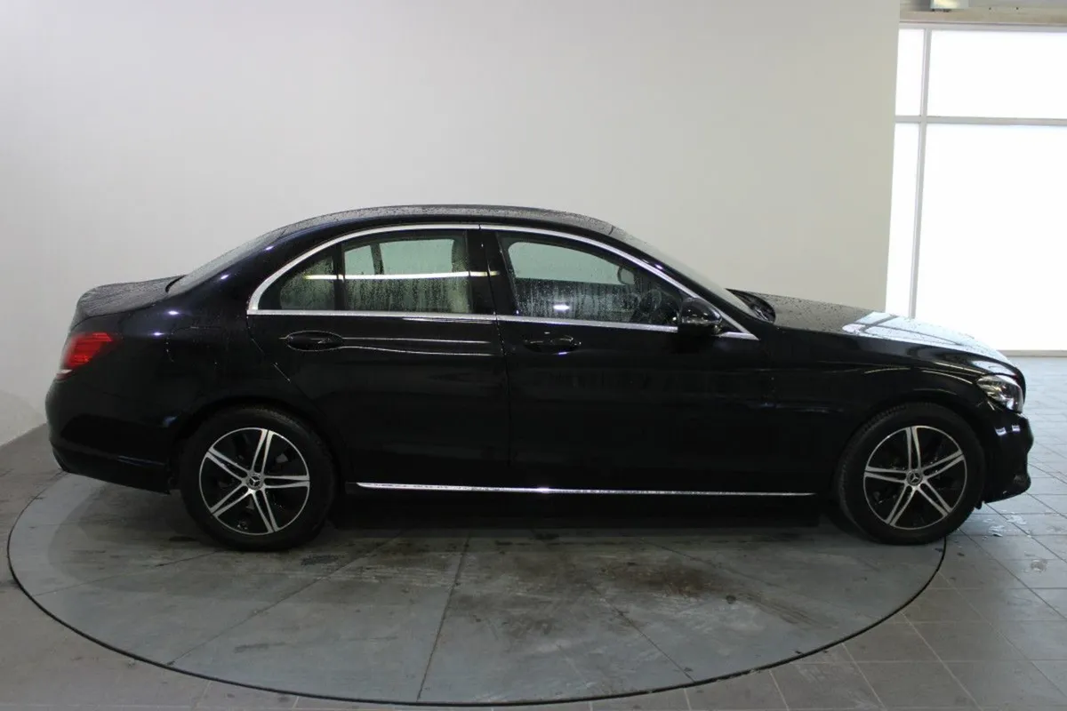 Mercedes-Benz C-Class 2.0 C 220 D Avantgarde Auto - Image 3