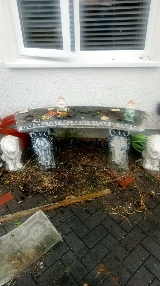 Garden bench - Image 1
