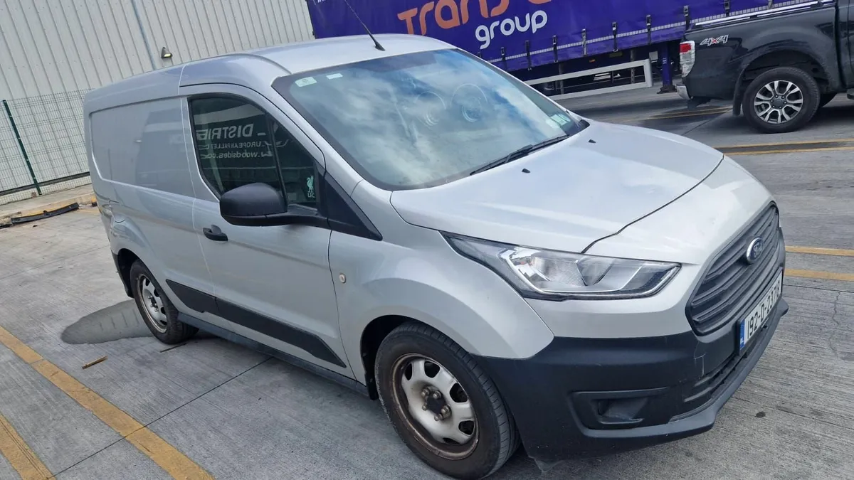 Ford Transit Connect SWB 2019 - Image 3