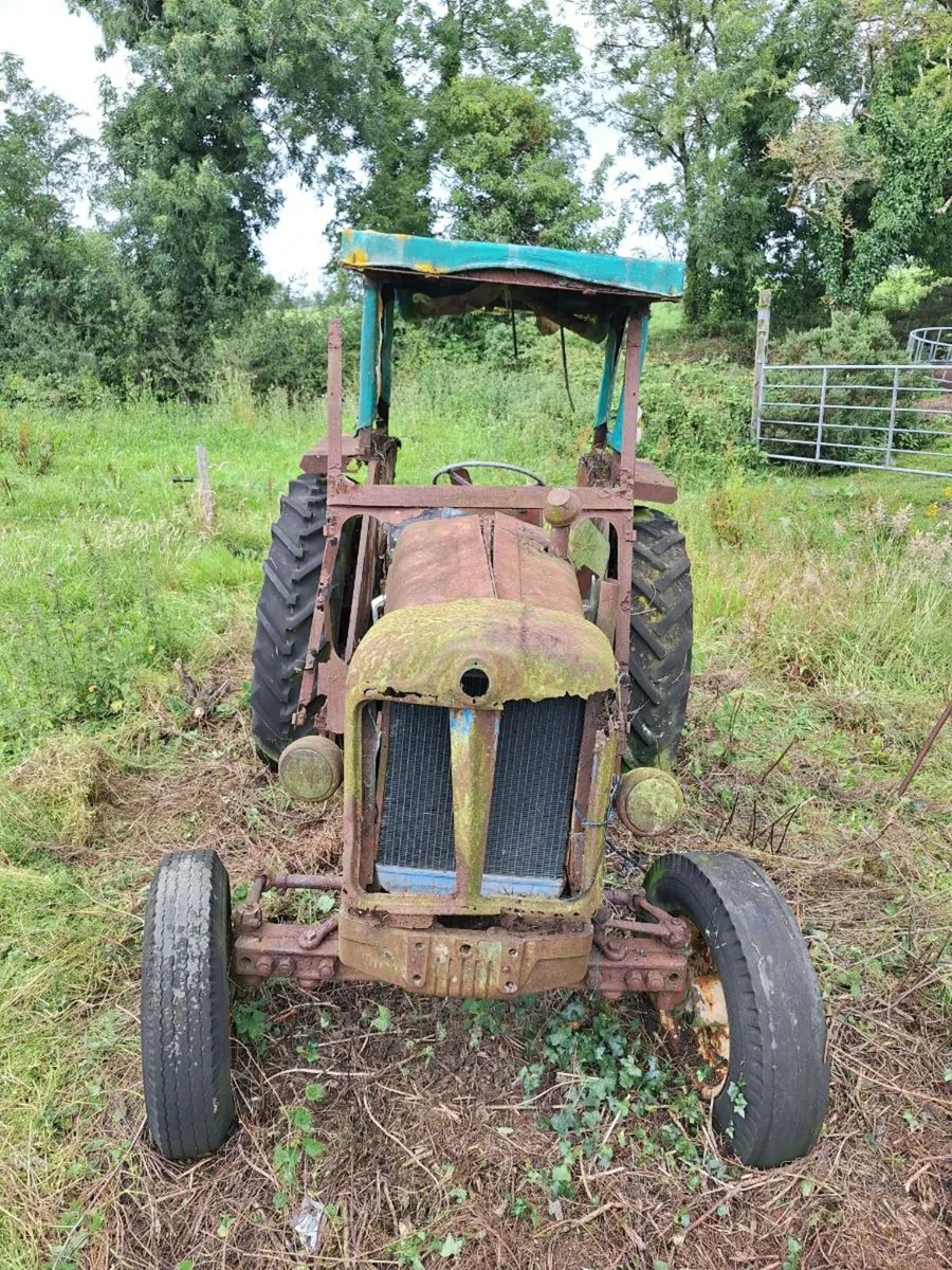Vintage Fordson Major Tractor - Image 2