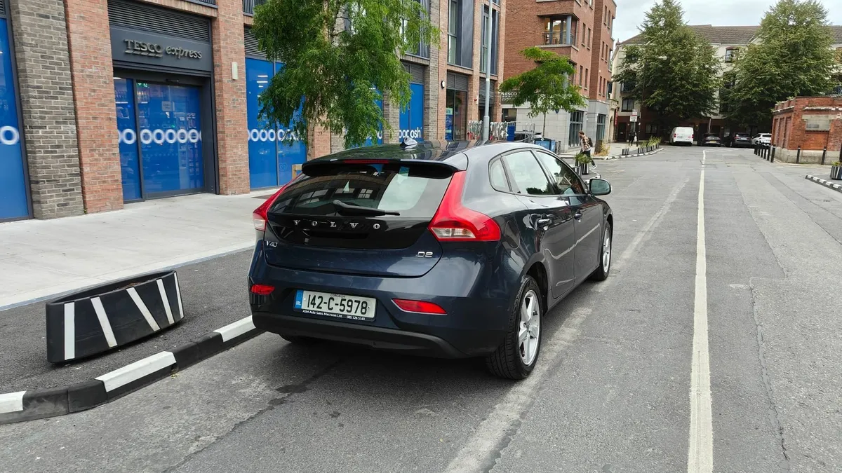 Volvo V40 2014 - Image 4