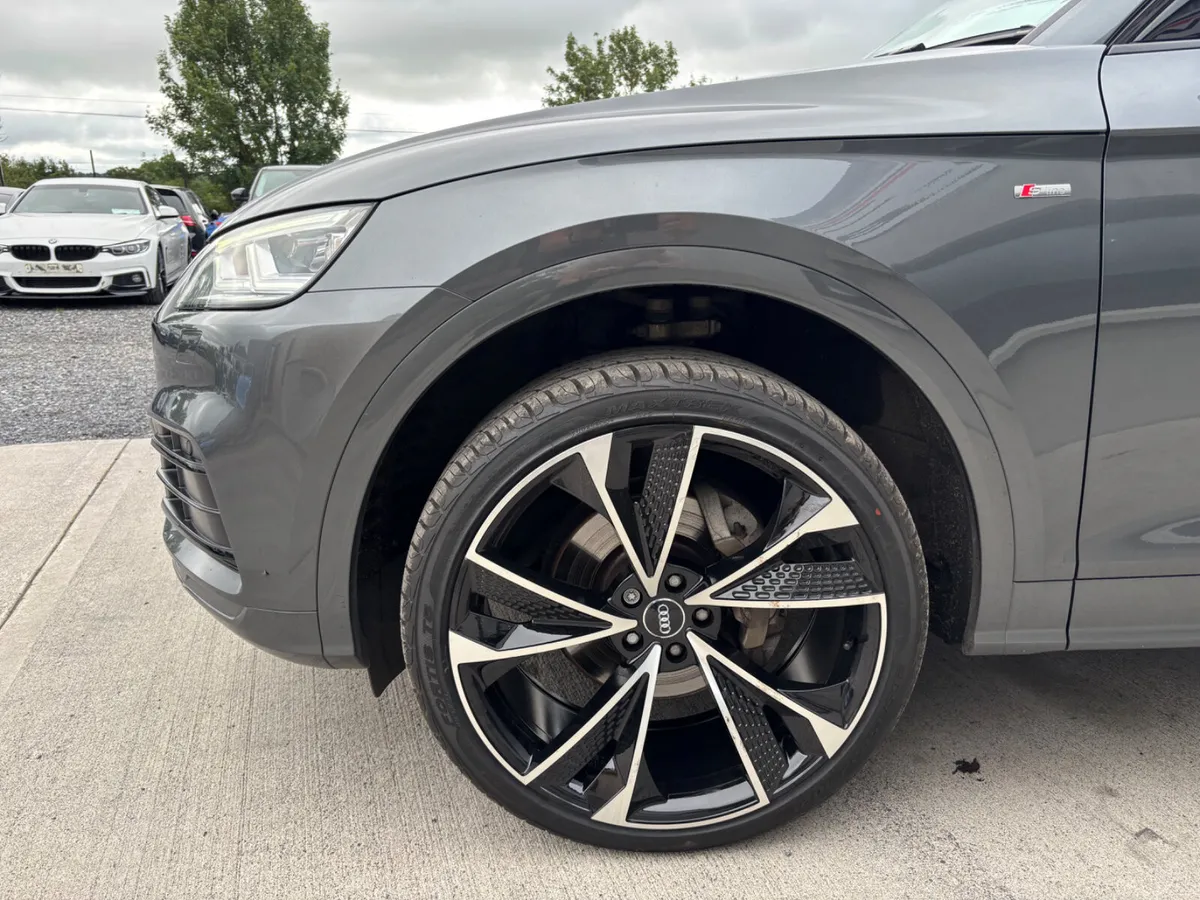 STUNNING 2020 AUDI Q5 S LINE QUATTRO BLACK PACK - Image 4