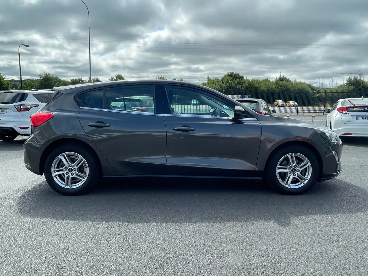 Ford Focus Zetec 1.5 Diesel - Image 3