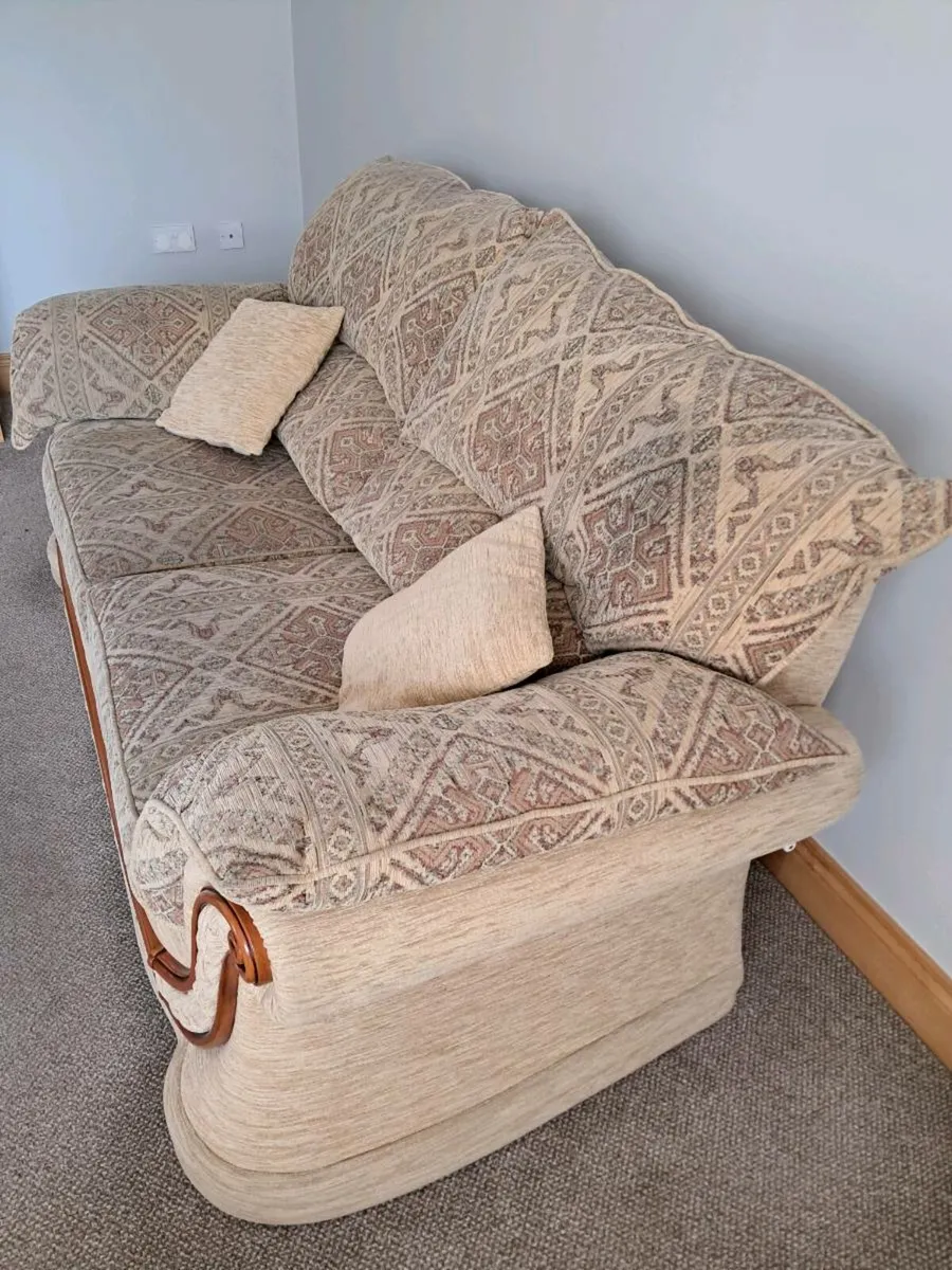Suite of furniture with pouffe - Image 3