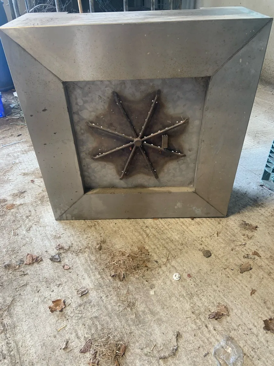 Outdoor gas  cooker - Image 1