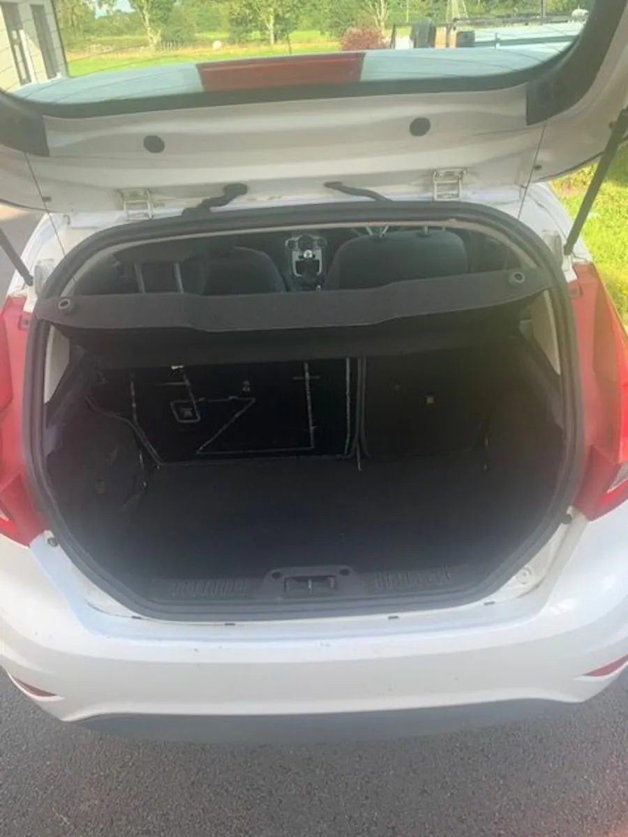 Ford Fiesta 2012 - Image 4