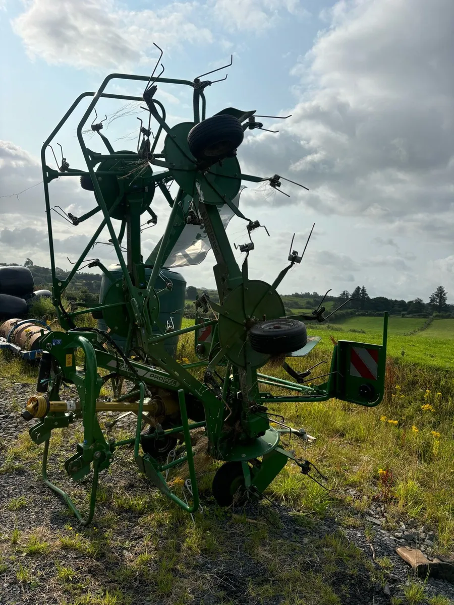Mchale six rotor Tedder - Image 3