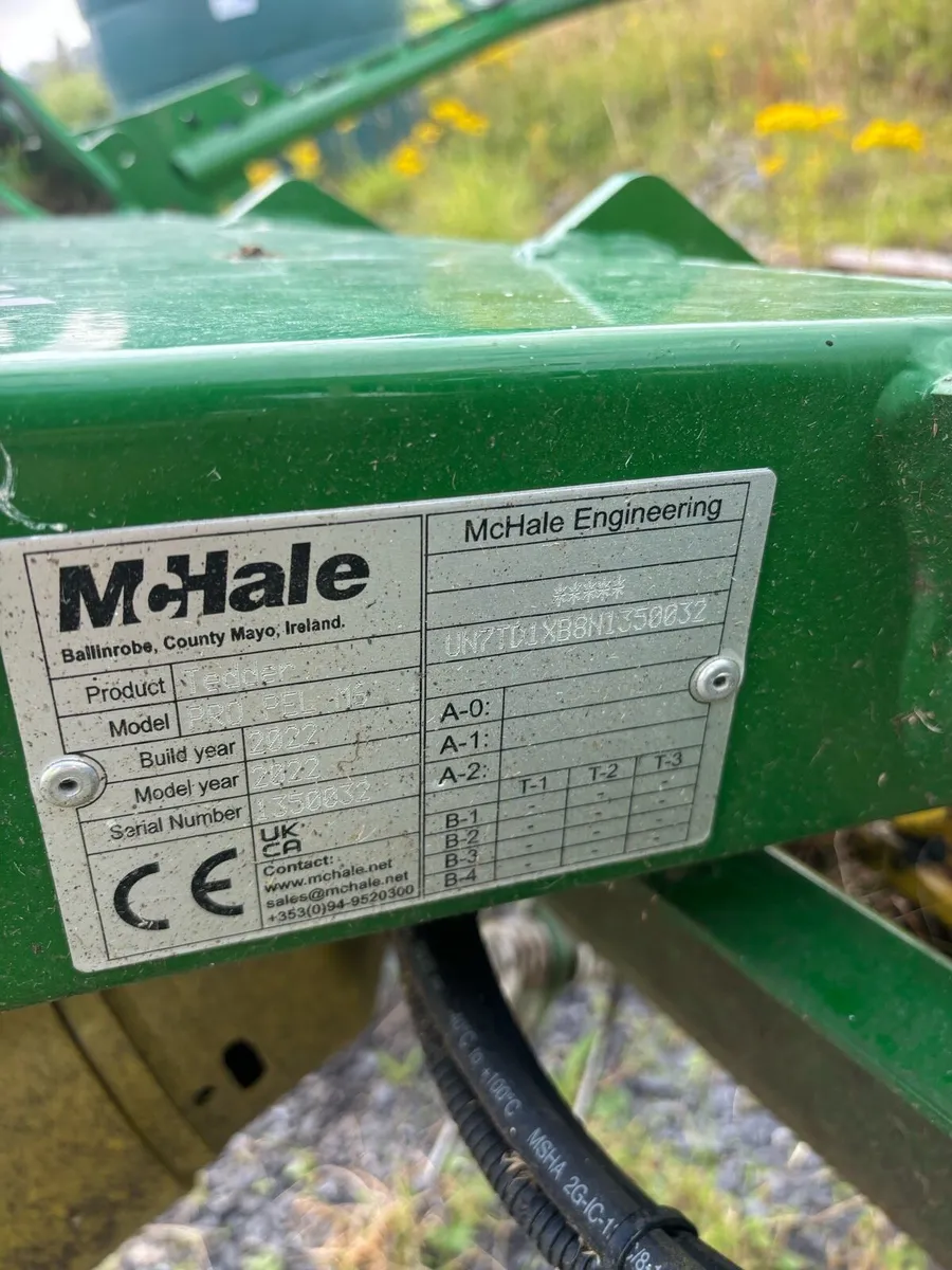 Mchale six rotor Tedder - Image 4