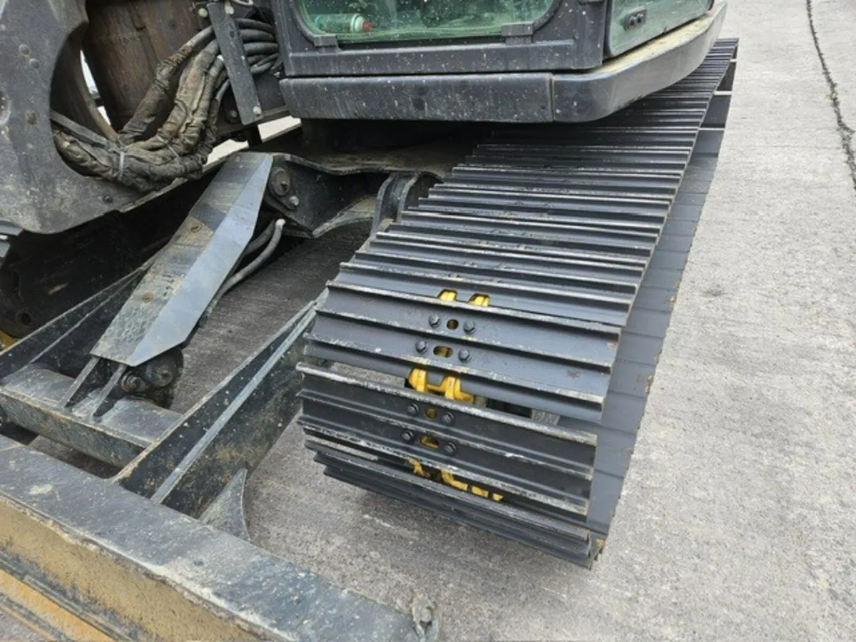 Hitachi Solutions @ Undercarriage Ireland - Image 4