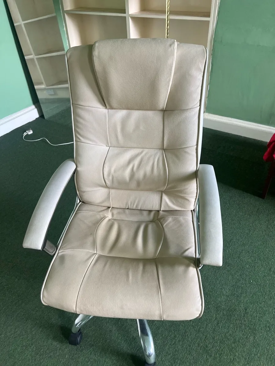 Four Office chairs - Image 3