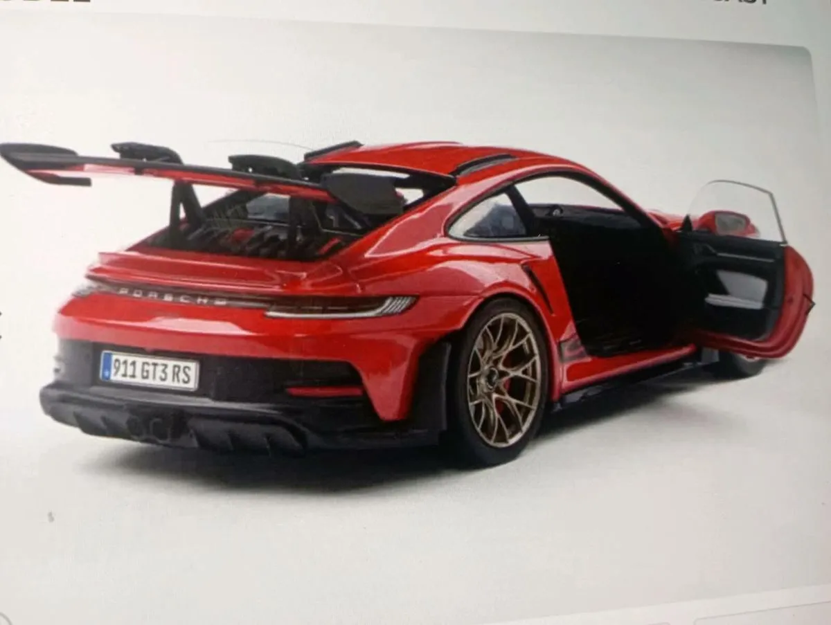 SOLIDO 1-18  SCALE  PORSCHE 911 G3 2024 - Image 3
