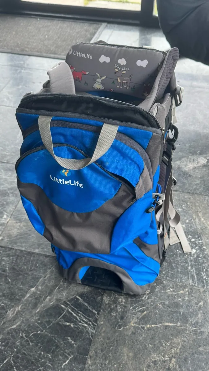 Child Carrier - Cross country - Image 1