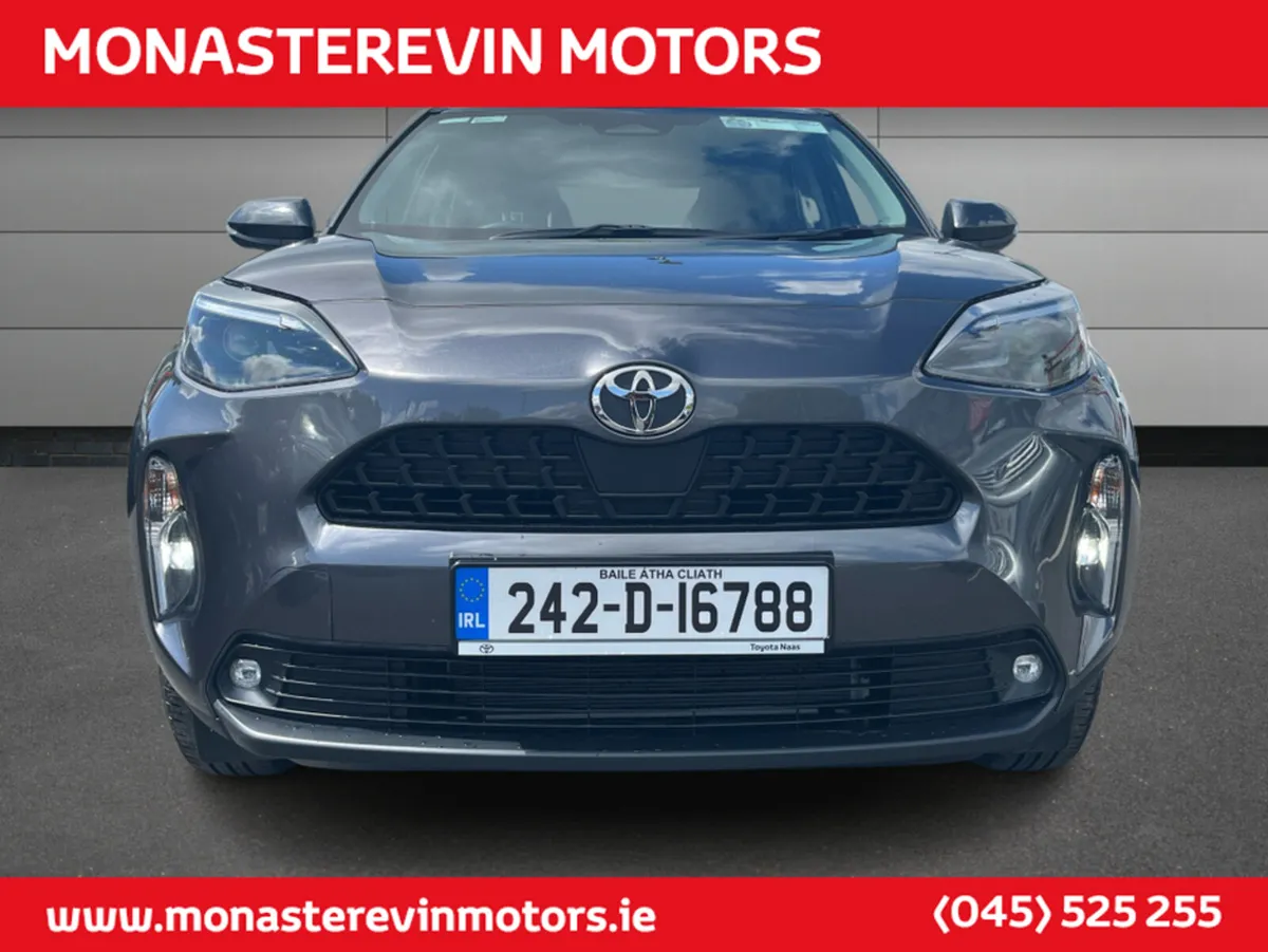 Toyota Yaris Cross LUNA - LOW MILEAGE - Image 4