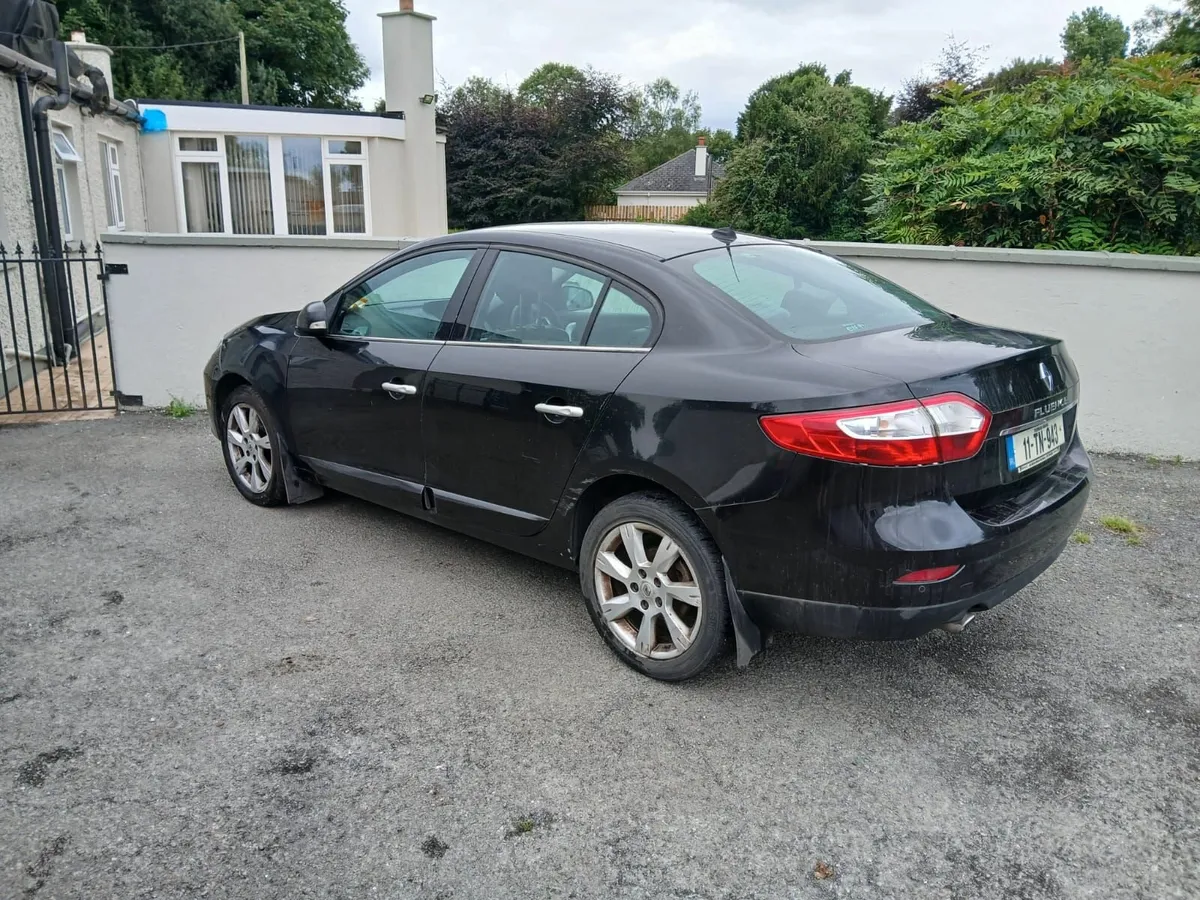 Renault Fluence 2011 - Image 4