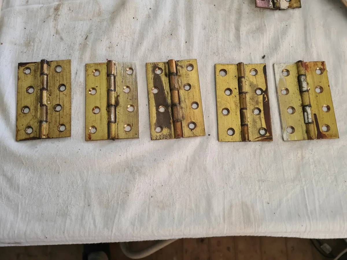 50 x 4” reclaimed brass butt hinges……………………………120