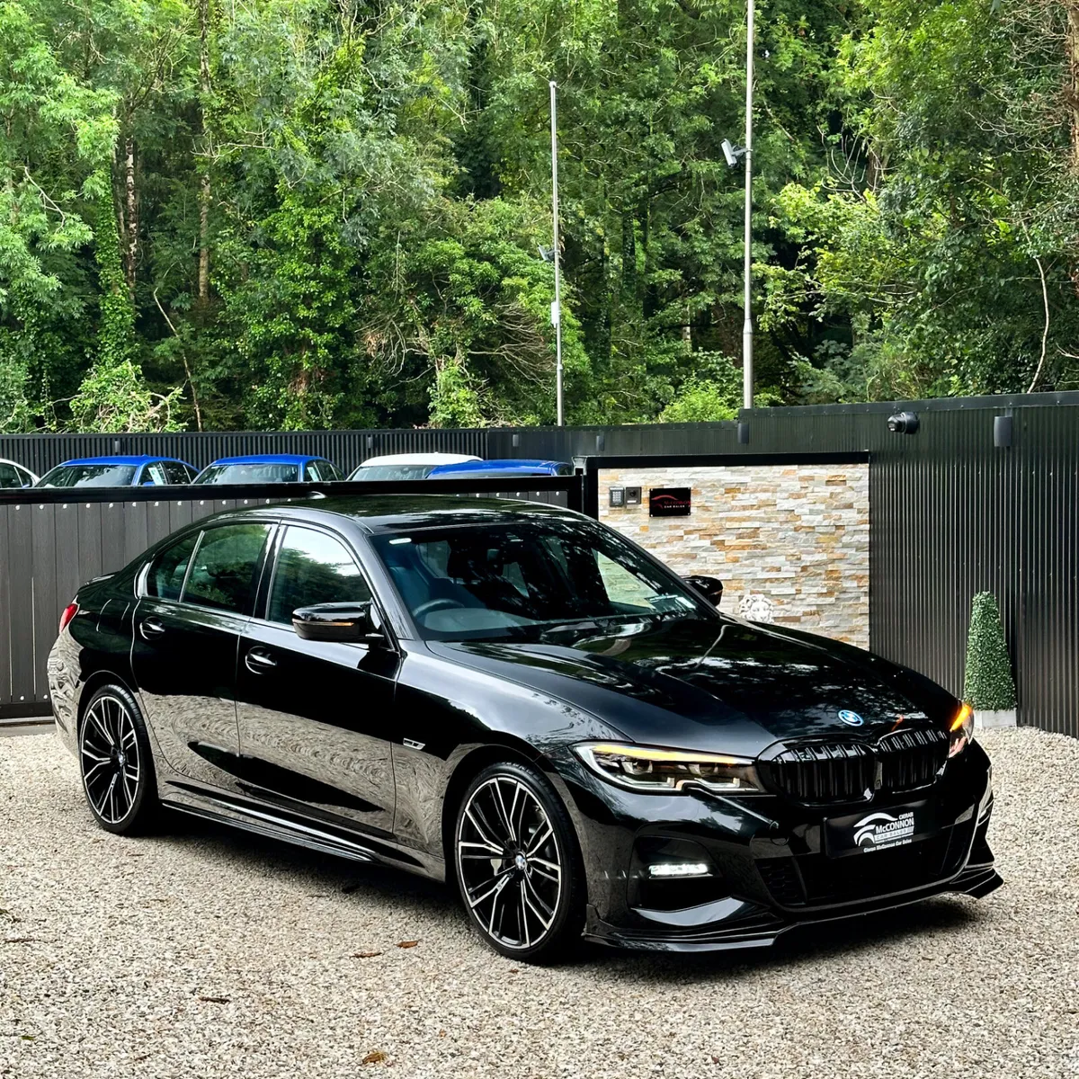2022 (221)  BMW 330e M-SPORT 290BHP - Image 1