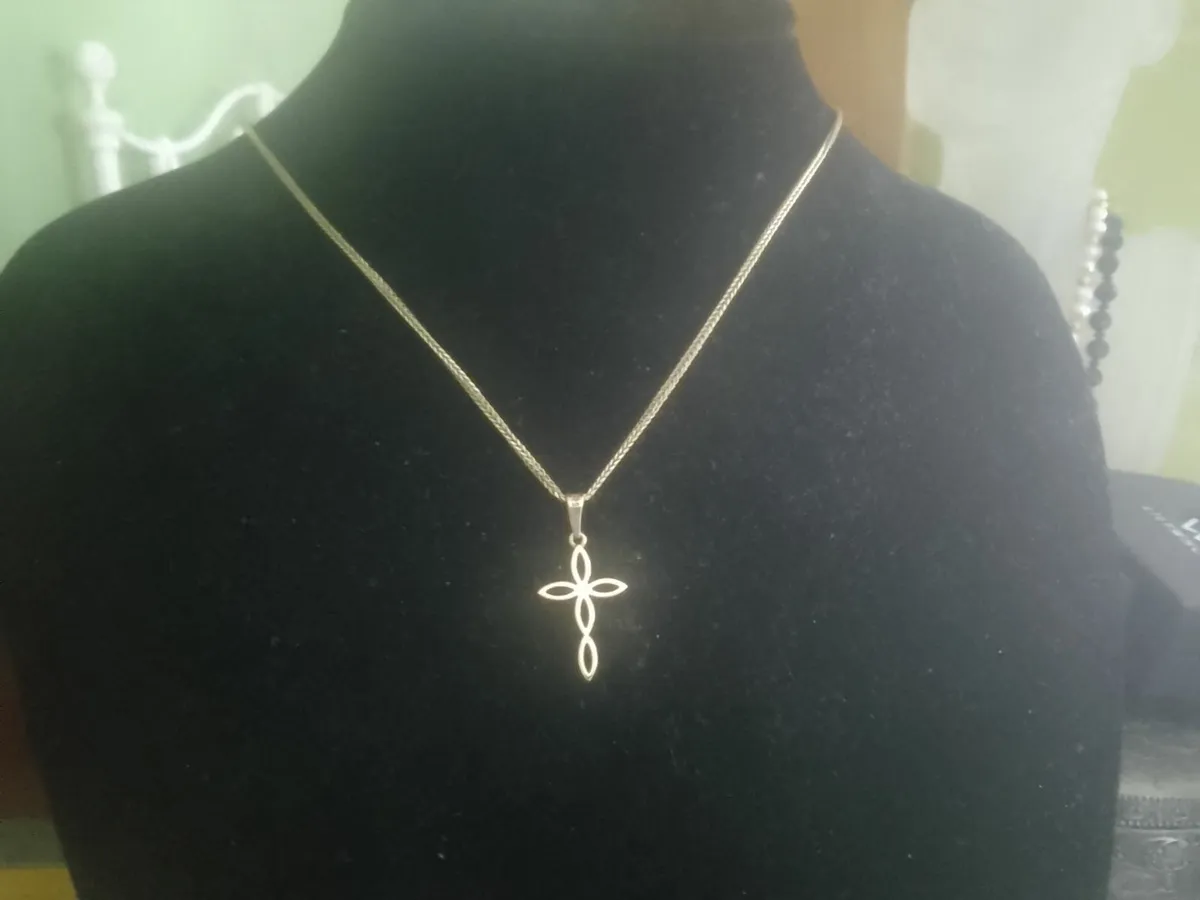9ct GOLD MODERN CROSS PENDANT18" NEW - Image 3