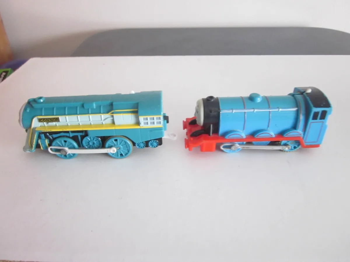 Five Thomas & Friends Motorised Train Engines - Image 2