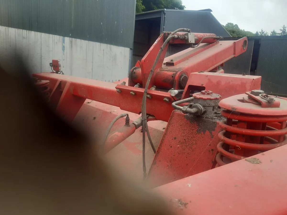 mower - Image 1