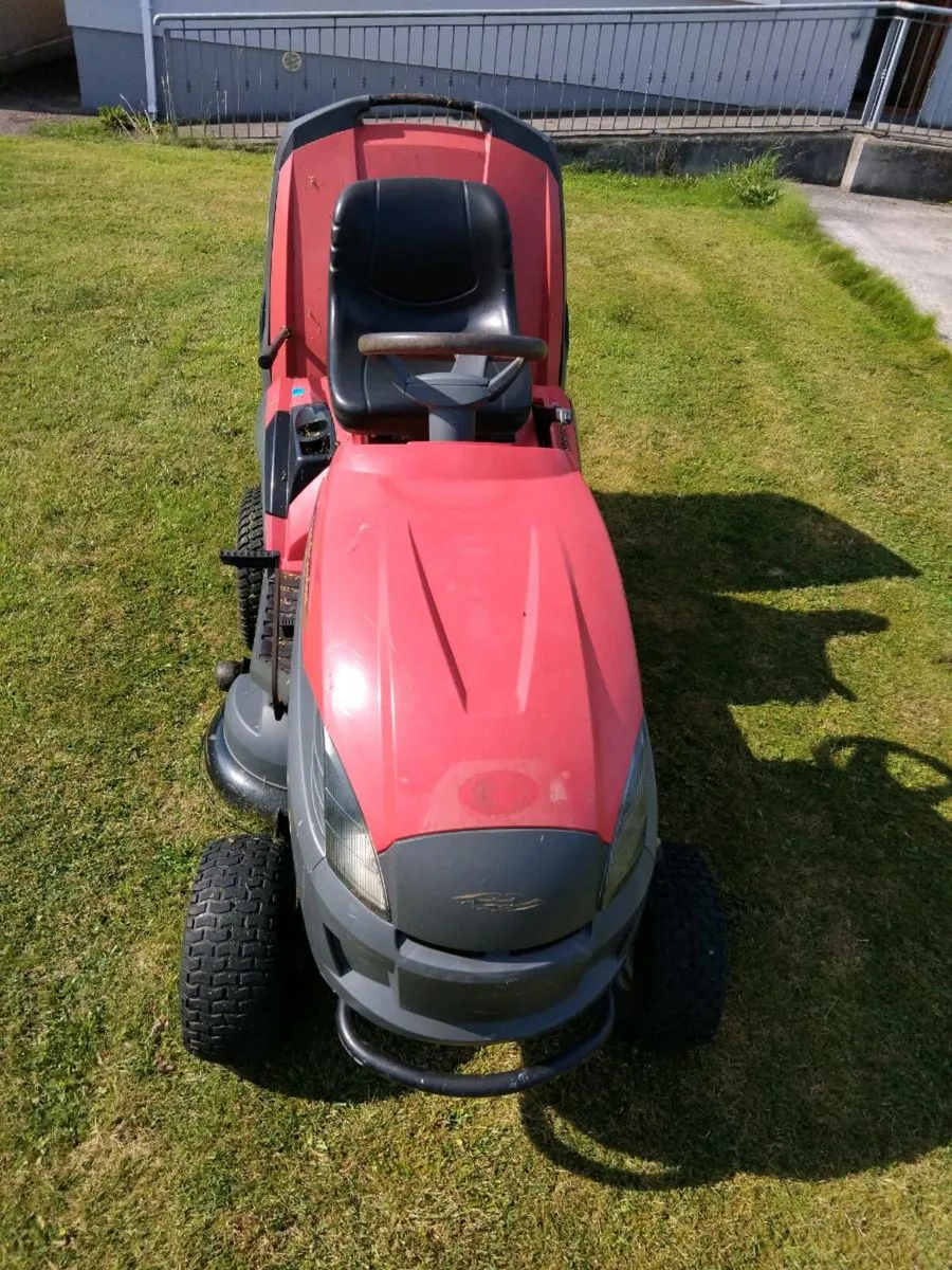 Ride on lawnmower - Image 3