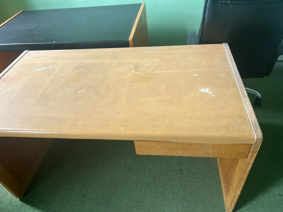 Two desks - Image 2