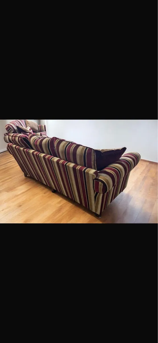 Striped 3 + 2 seater sofa + matching armchair - Image 4