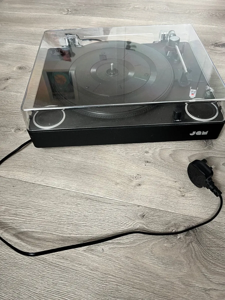 Turntable - Image 1
