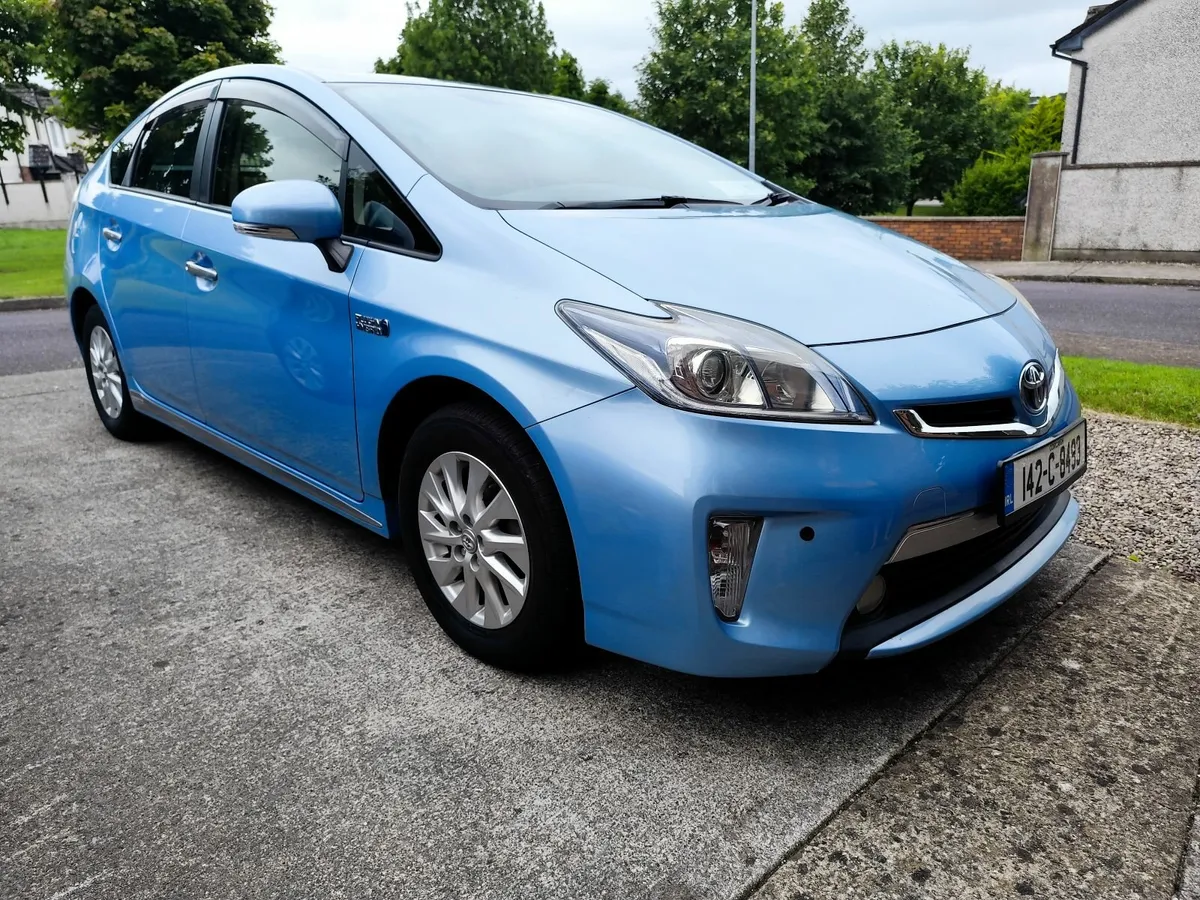 Toyota Prius Plug In!1Owner!Only42000 Mls!New NCT! - Image 3