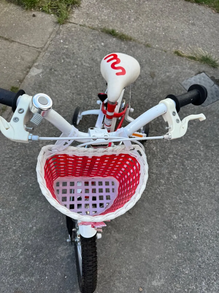 Girls bike - Image 1