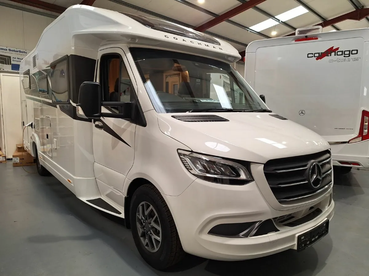 NEW COACHMAN SPORTIVO 565 - Image 1