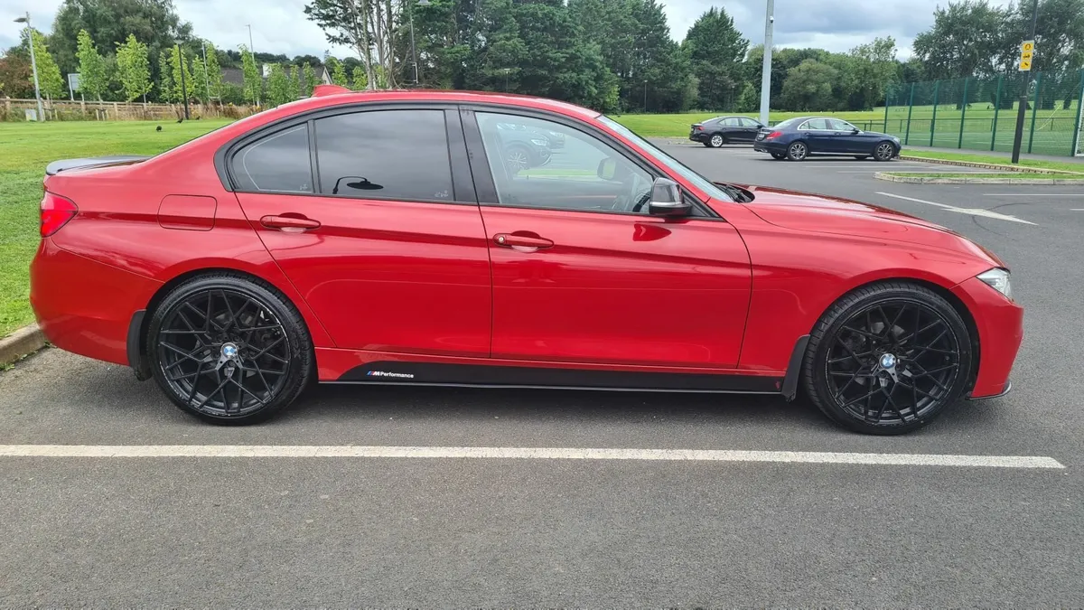 BMW 3-Series 2017 M Sport - Image 4