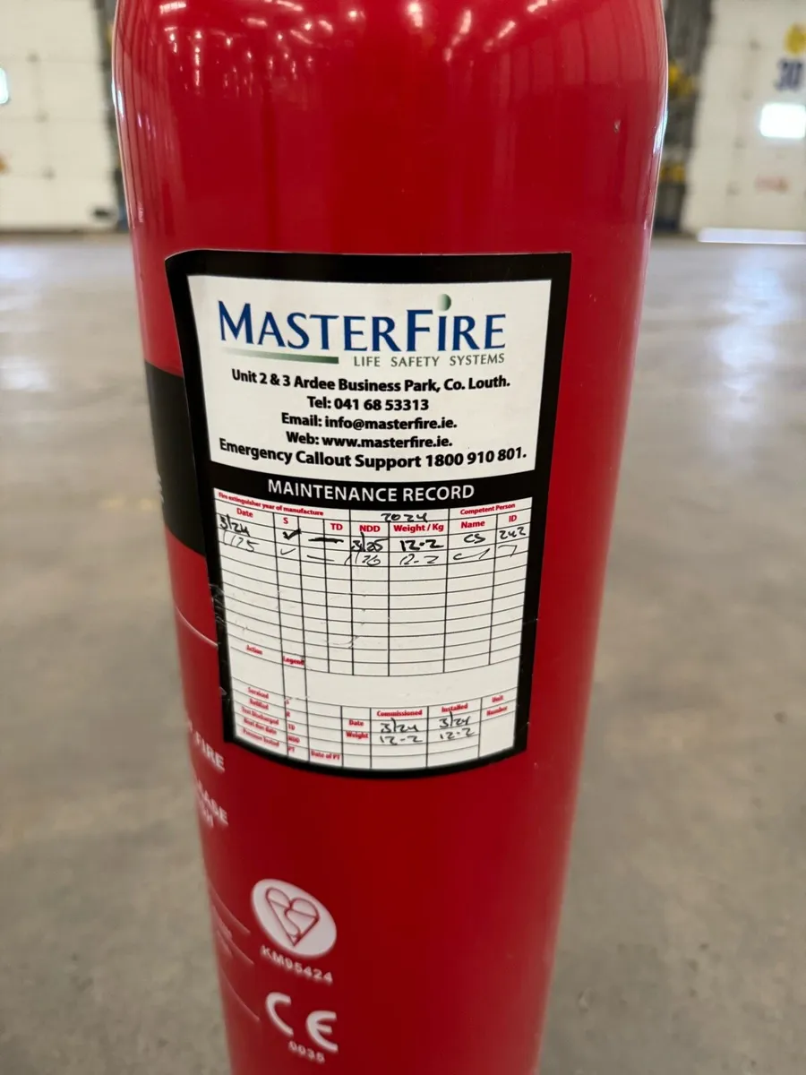 Mixed Fire extinguishers (25) - Image 1