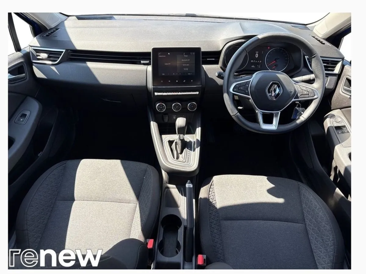 Renault Clio TCe 90 CVT Dfull Equilibre - Image 2