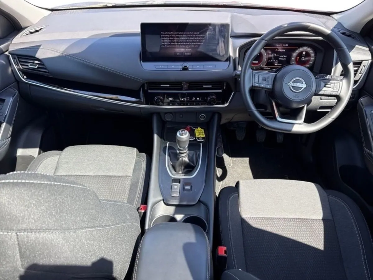 Nissan QASHQAI 1.3 PET Mild Hybrid SV Premium - Image 2