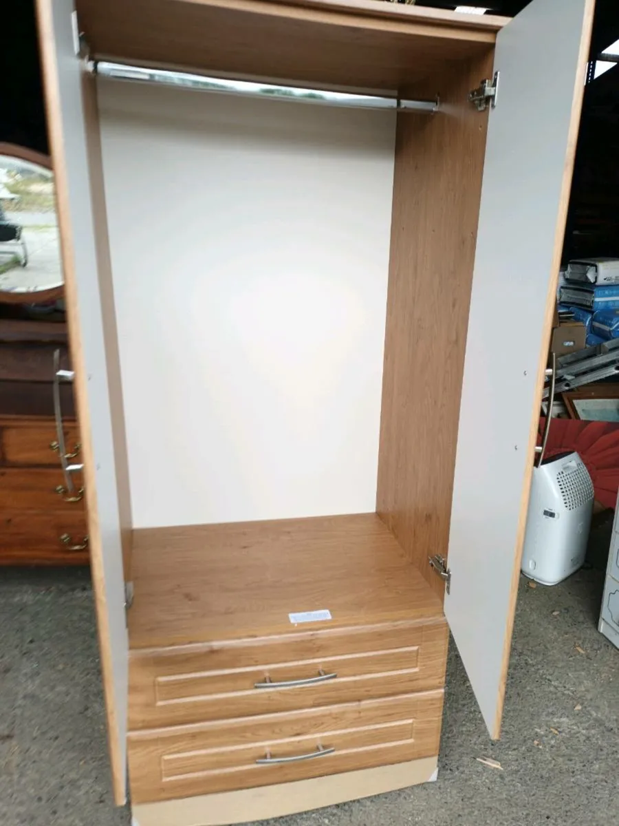 Wardrobe - Image 4