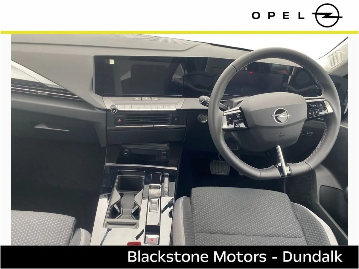 Opel Astra SC 54kwh EV 155PS - Image 2