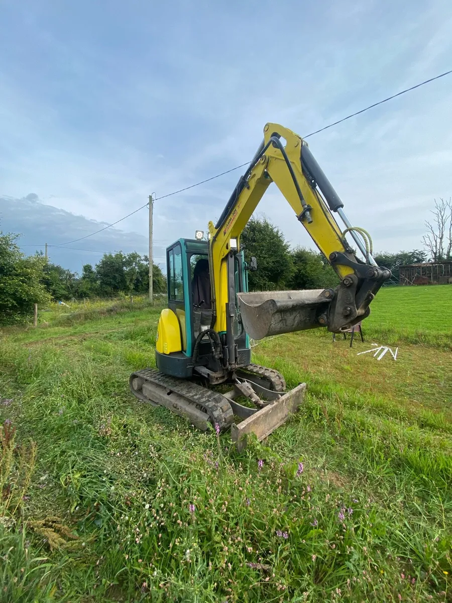 Yanmar vio 30 - Image 1