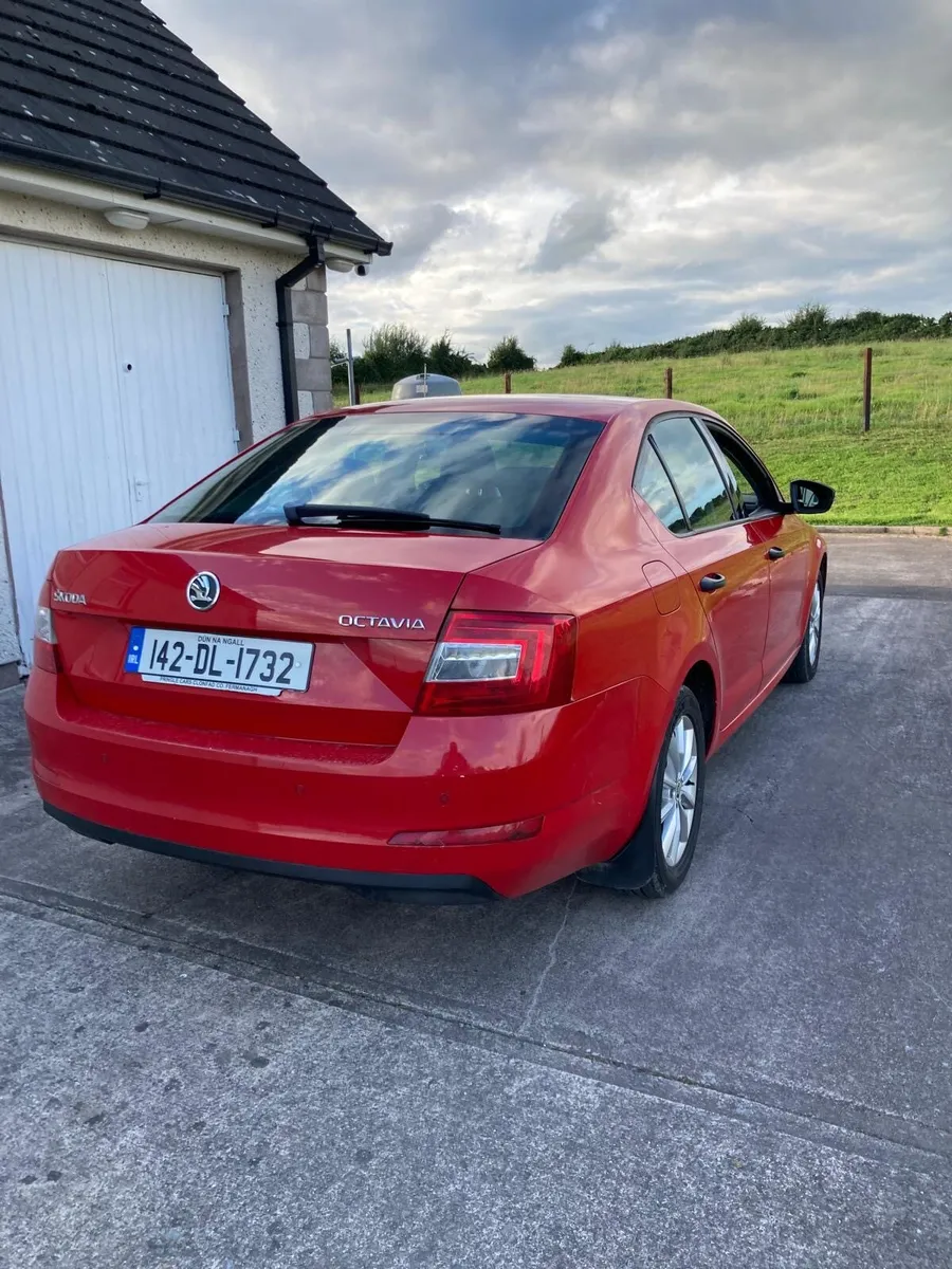 142 skoda Octavia 1.6 CRS 105 PS 5 door - Image 3