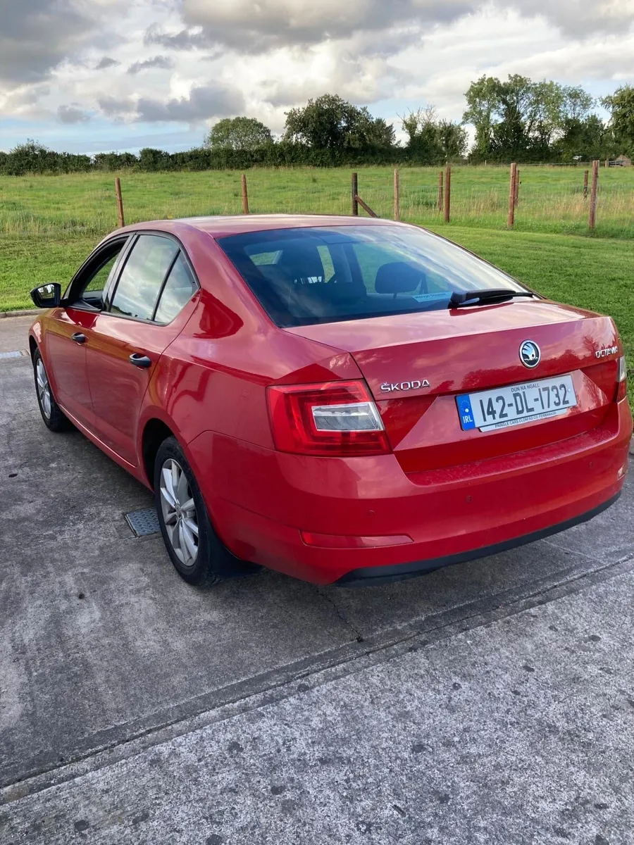 142 skoda Octavia 1.6 CRS 105 PS 5 door - Image 4