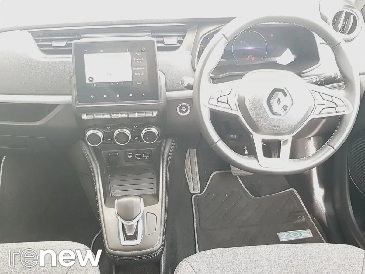 Renault Zoe R135 Z.E 50 Iconic CCS Rapid Charge - Image 2