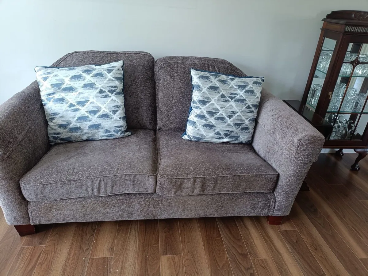 Furniture Set - Image 1