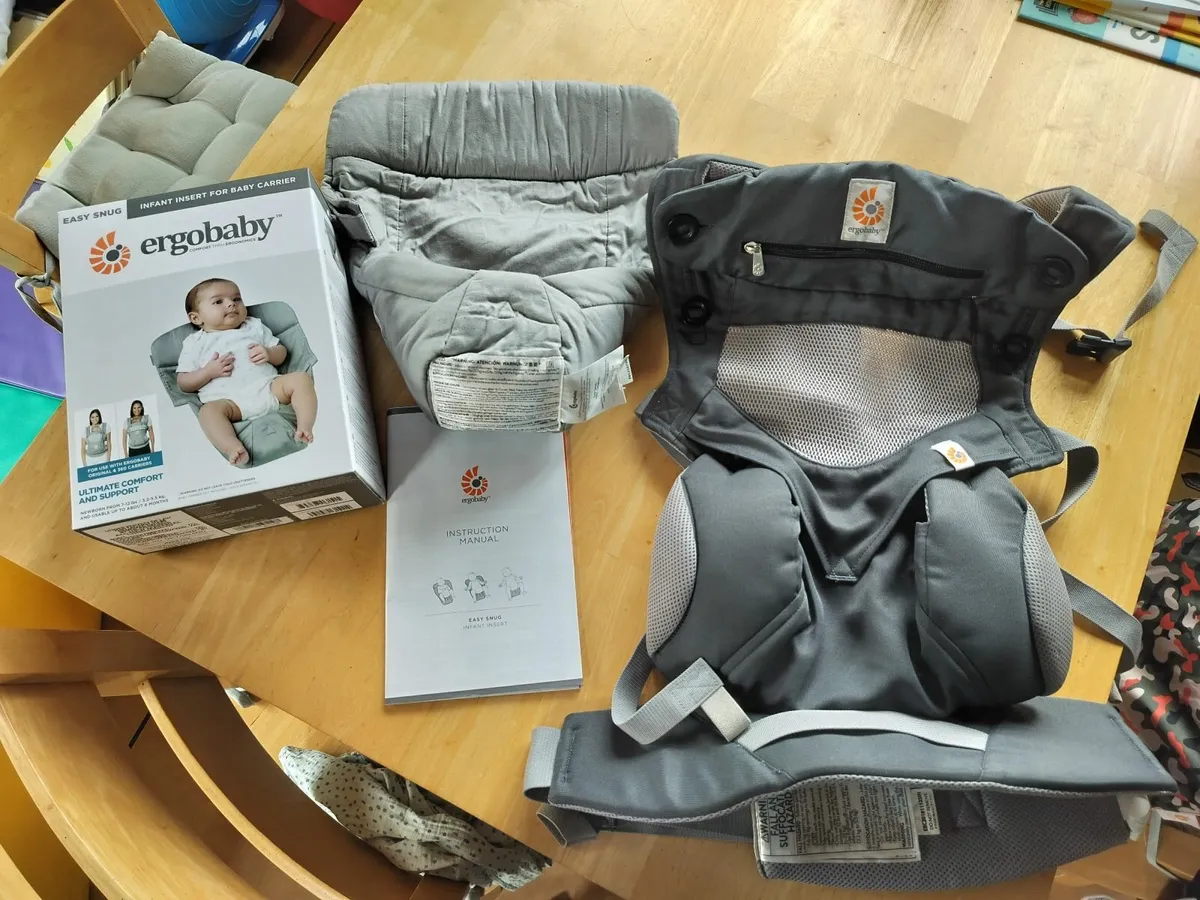 Ergobaby all positions 360 + infant insert - Image 1