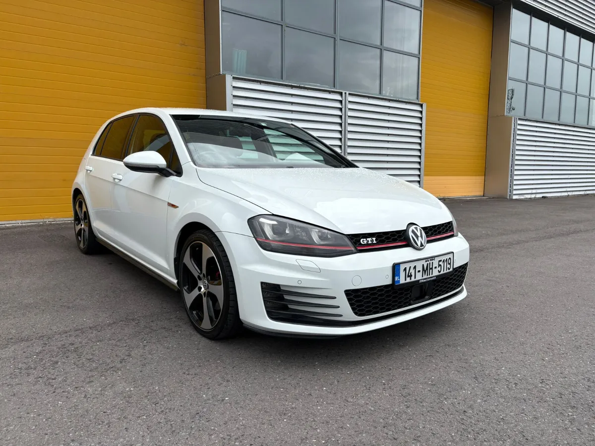 2014 Volkswagen Golf GTI - Image 1